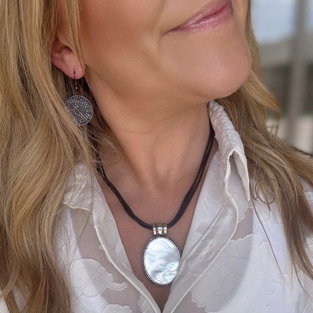 Park Lane Seascape Necklace – Limited Edition - Picture 3 of 4